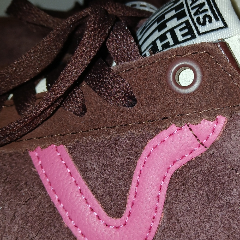 SOLD Vans Sport Low Skate Shoes Suede & Leather, Brown With Pink V-Stripe - Picture 7 of 10
